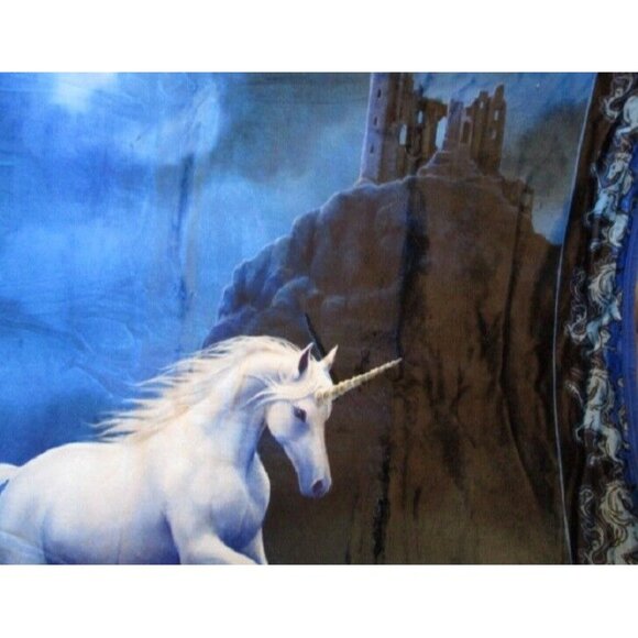 New Anne Stokes Moonlight Unicorn Plush Fleece Throw Gift Blanket Sherpa WARM - Picture 4 of 6